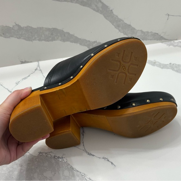 UGG Womens Kay Leather Studded Clogs, Size 10 - Picture 6 of 7